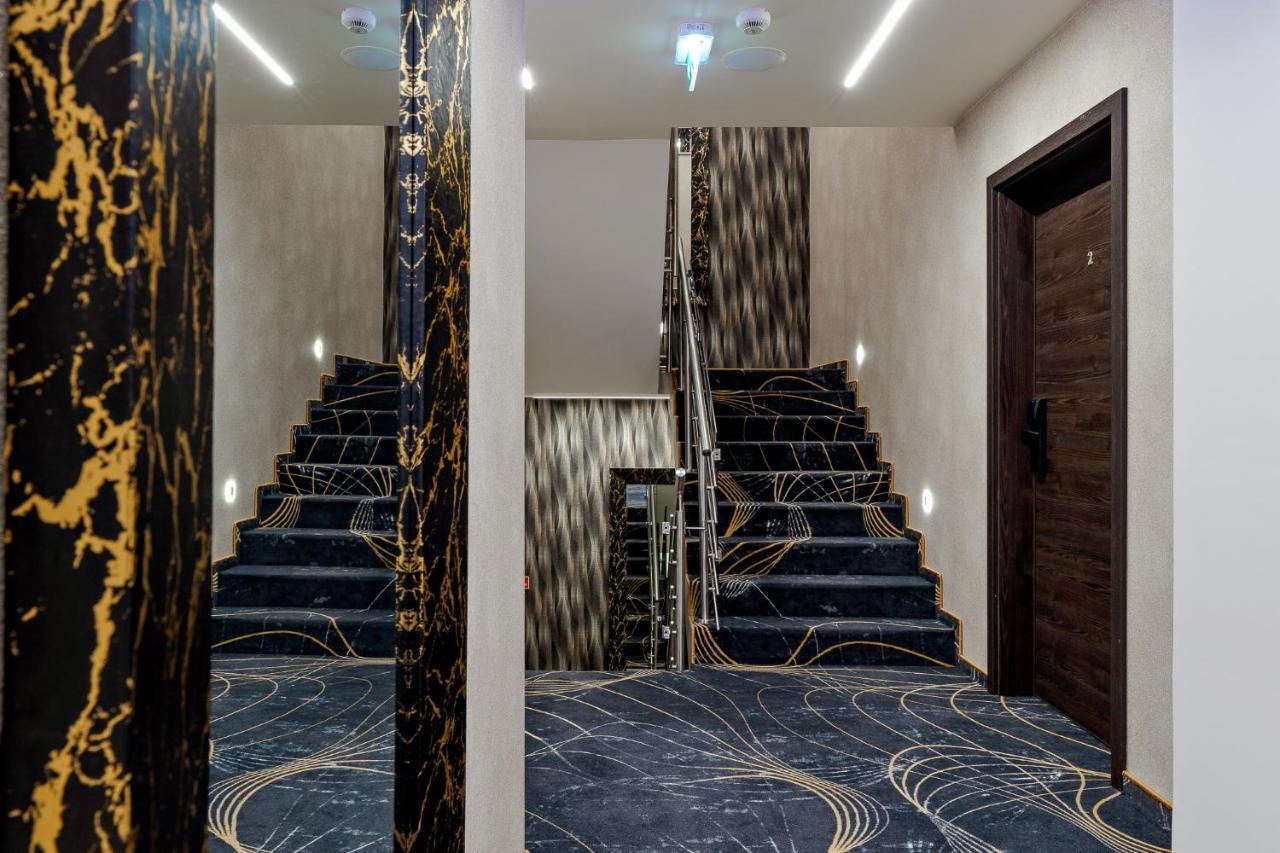 Diamond Panzio Acomodação com café da manhã Hajdúszoboszló Exterior foto
