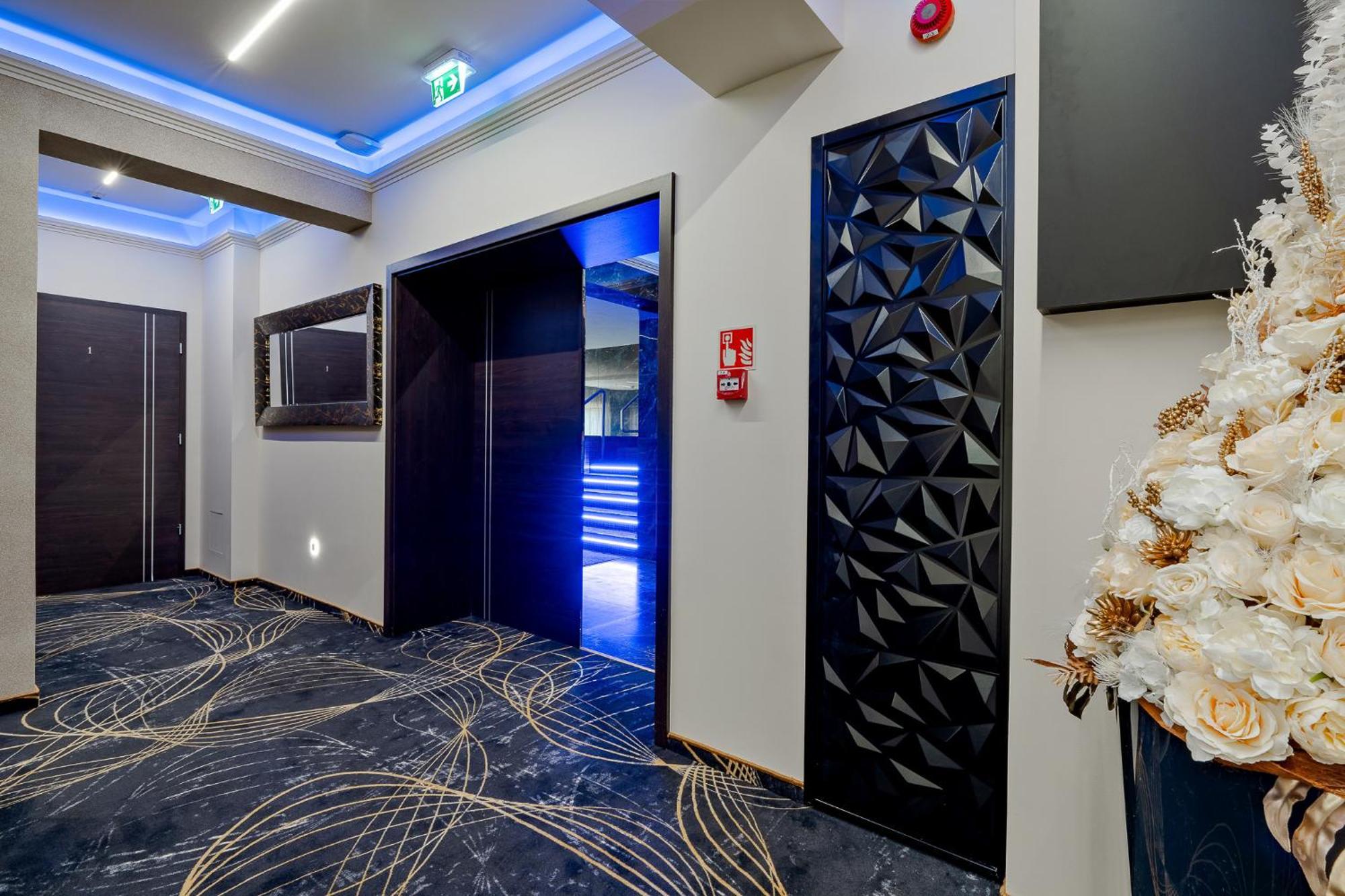 Diamond Panzio Acomodação com café da manhã Hajdúszoboszló Exterior foto