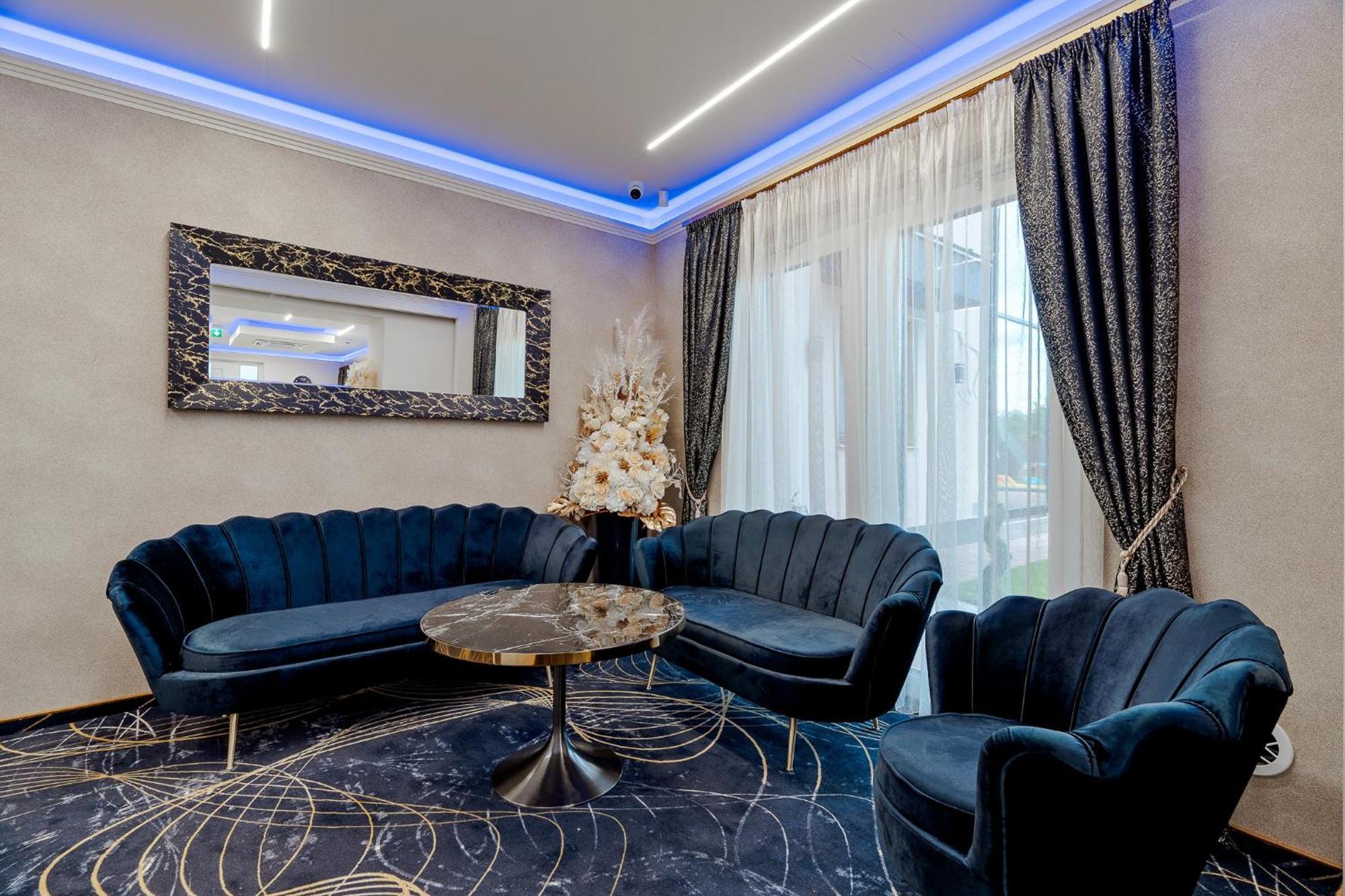 Diamond Panzio Acomodação com café da manhã Hajdúszoboszló Exterior foto